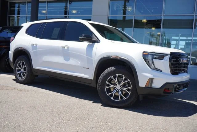 Used 2025 White Frost Tricoat GMC AT4 image 1