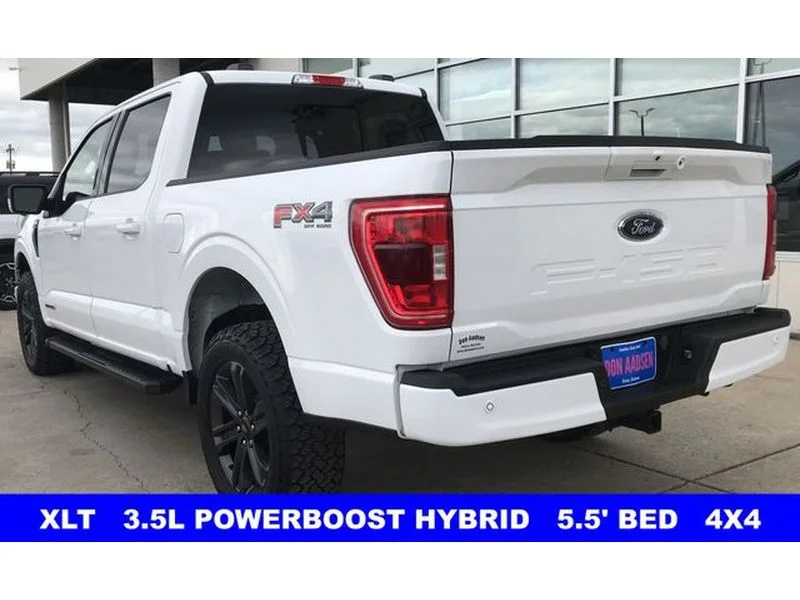 Certified Used 2023 Oxford White Ford XLT image 24