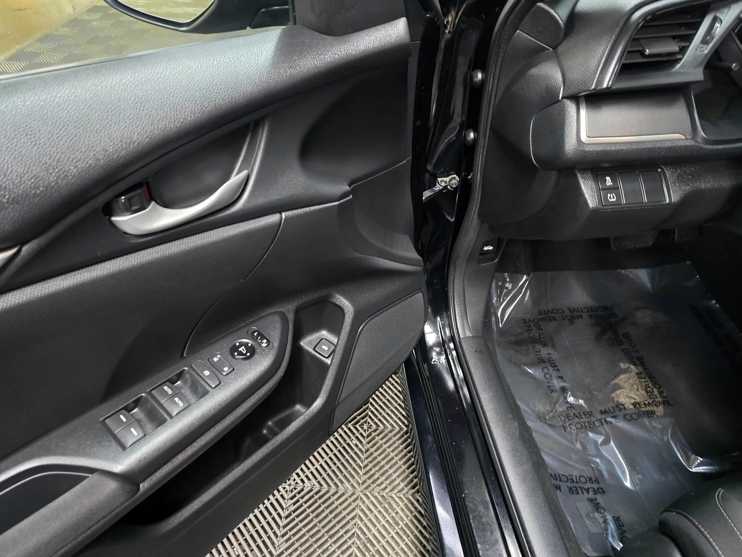 Used 2016 Black Honda LX image 14