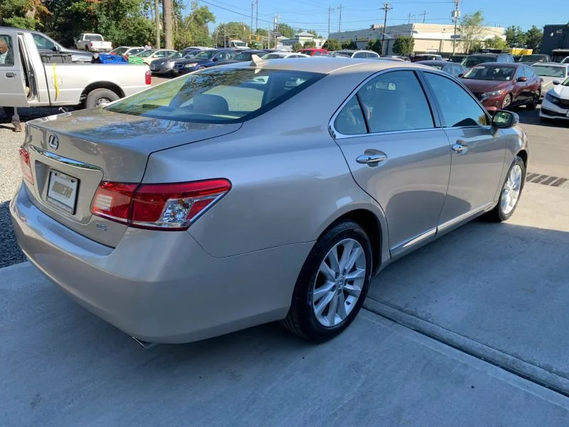 Used 2011 Gold Lexus ES 350 Sedan 4D image 19