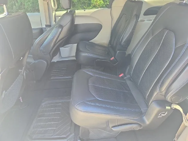 Used 2021 White Chrysler Touring L image 32