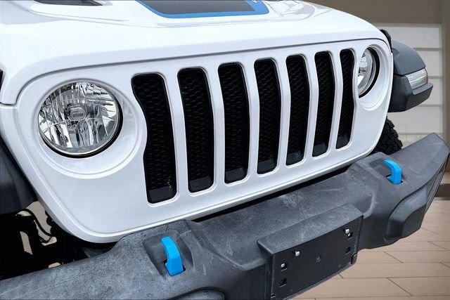 Used 2024 White Jeep Rubicon 4xe image 27