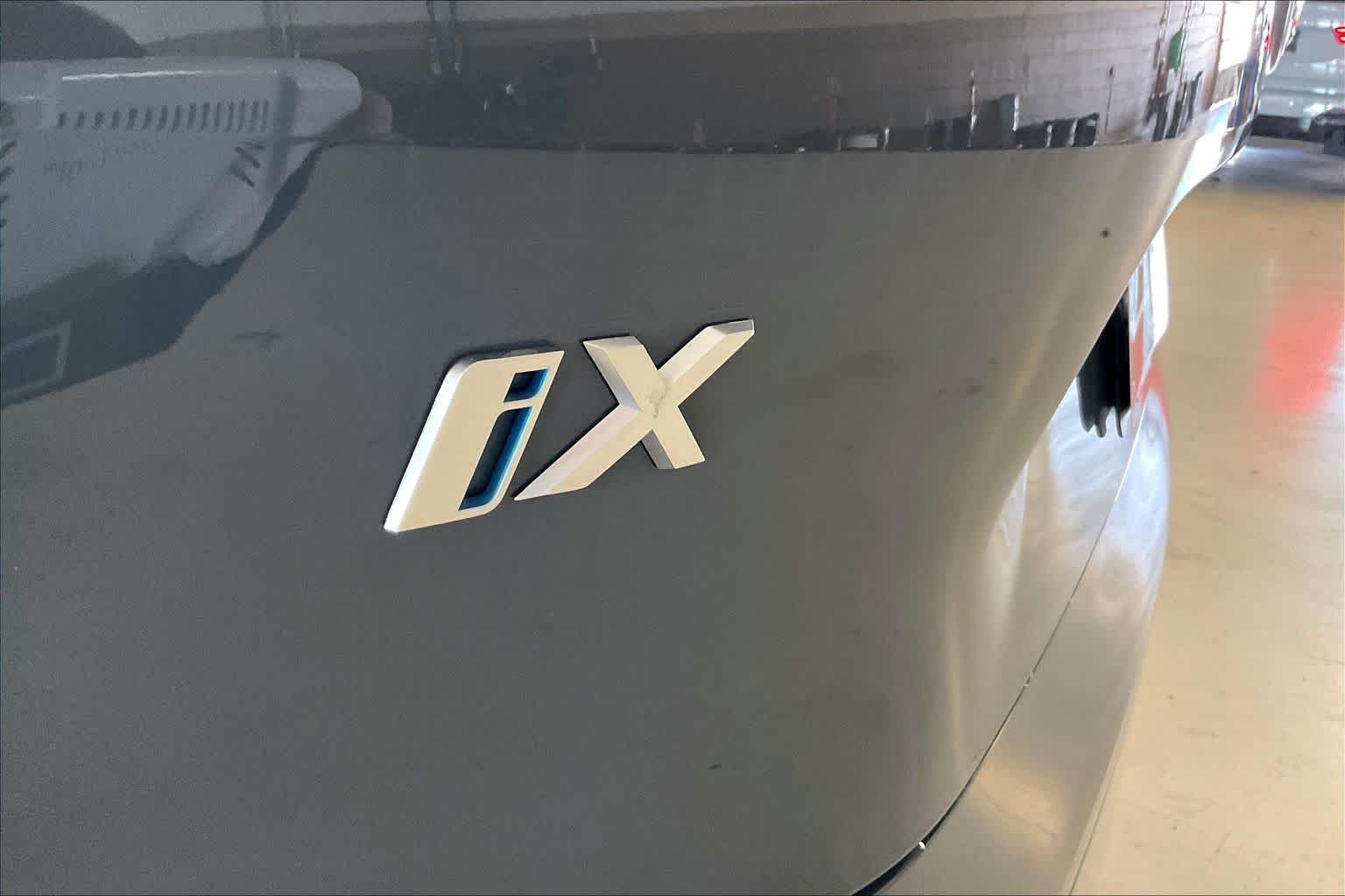 Used 2024 Storm Bay Metallic BMW xDrive50 image 9