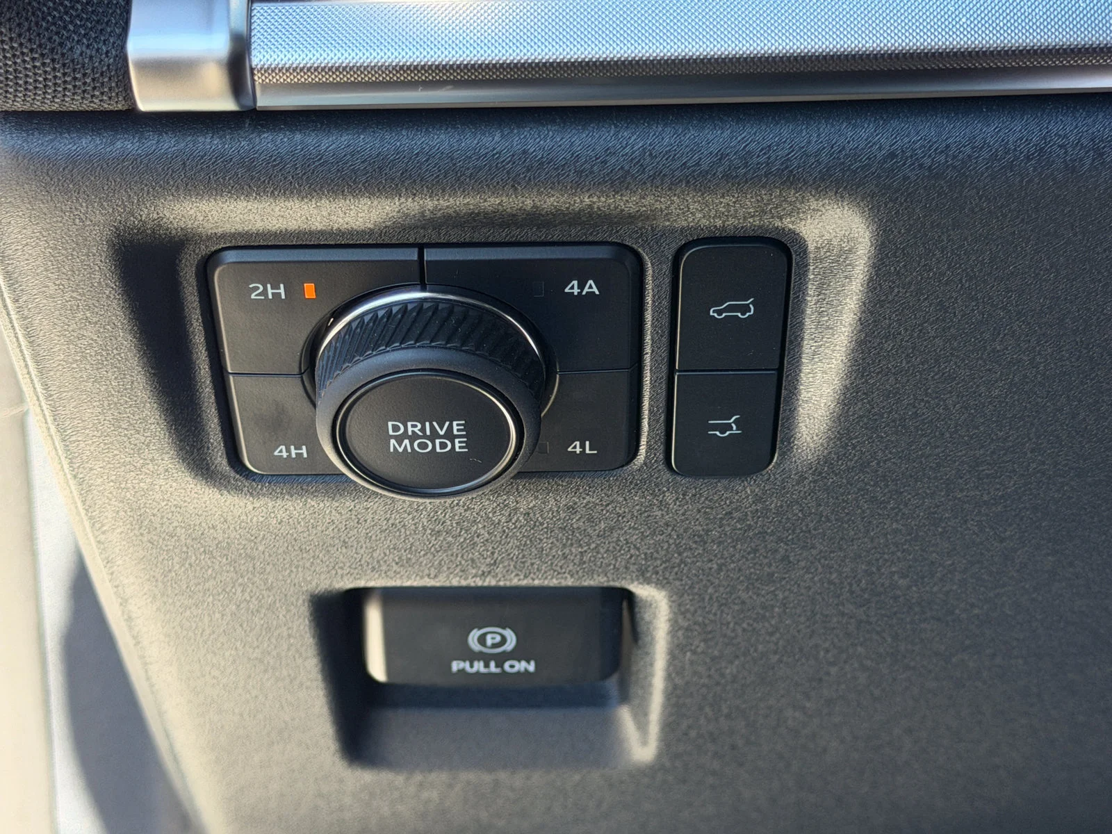 New 2027 Star White Metallic Tri-Coat Ford King Ranch image 41