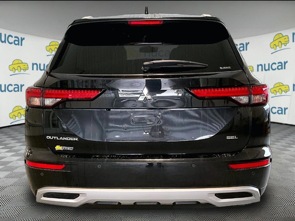 Used 2022 Black Mitsubishi SEL image 5