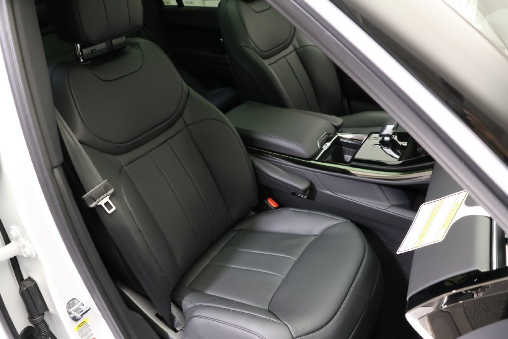 Certified Used 2026 Fuji White Land Rover Dynamic SE image 42