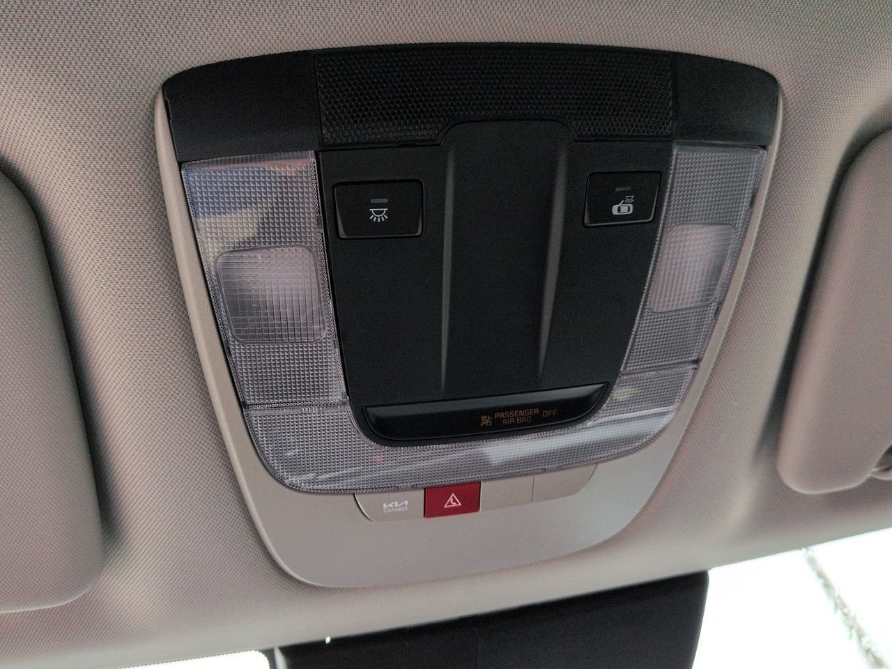New 2027 Gravity Gray Kia S image 22