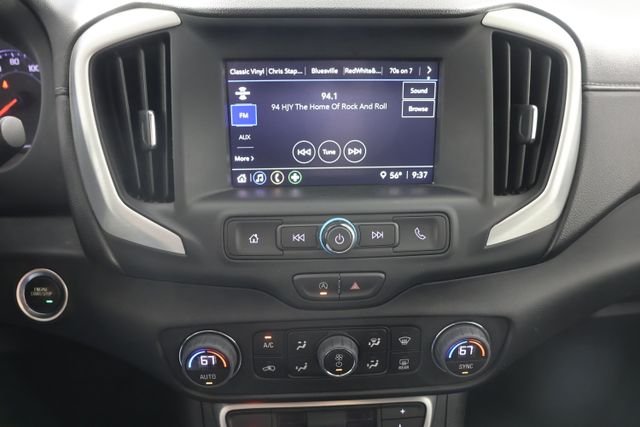 Used 2023 White GMC SLE image 14