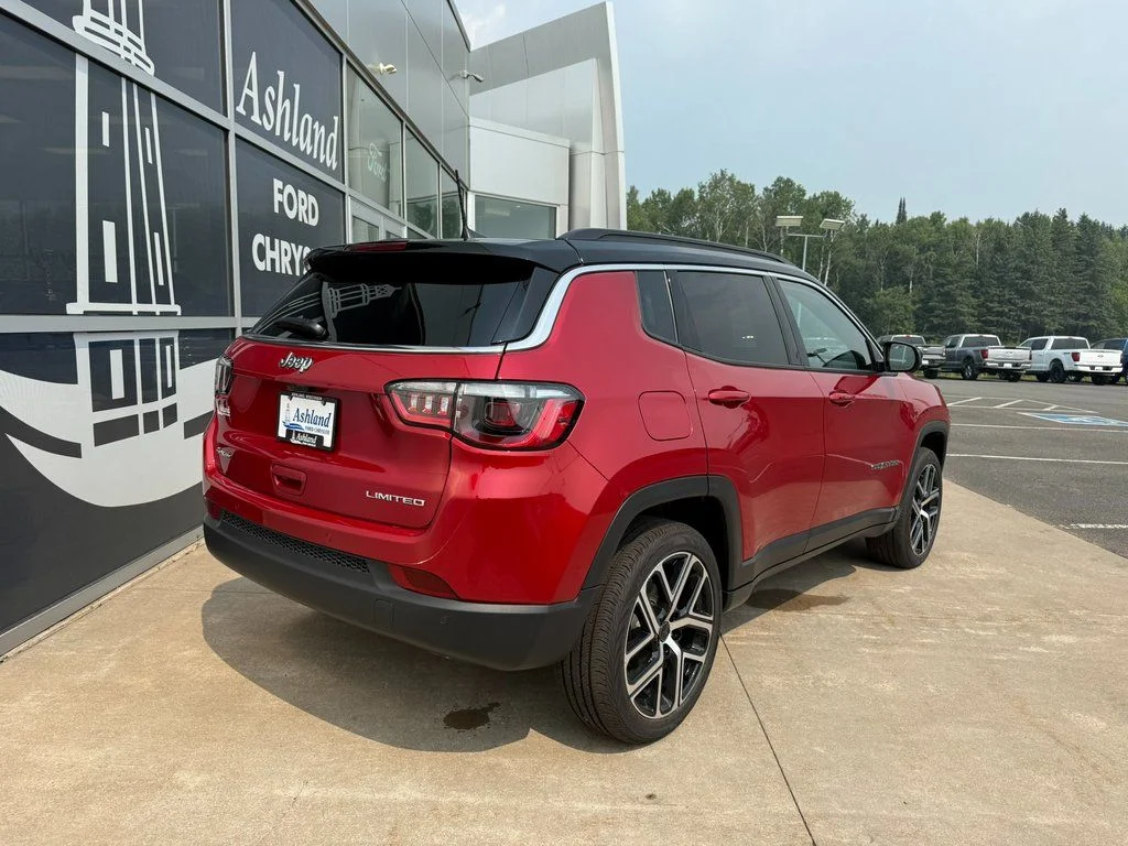 2025 Jeep Compass Limited - Photo 3
