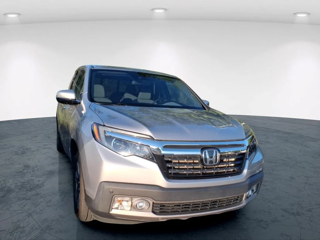 Used 2017 Silver Honda RTL-E image 10