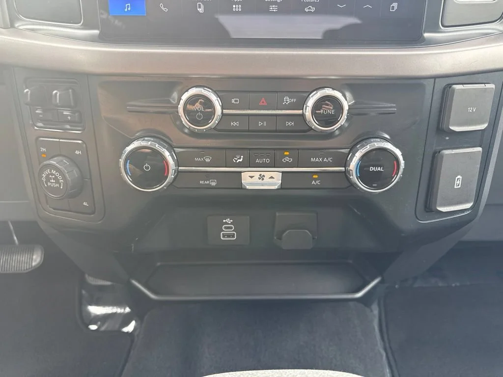 Used 2025 White Ford XLT image 17