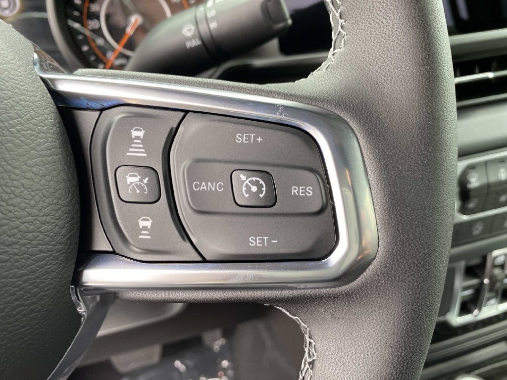 New 2026 Tuscadero Pearl-Coat Exterior Paint Jeep Sahara image 14