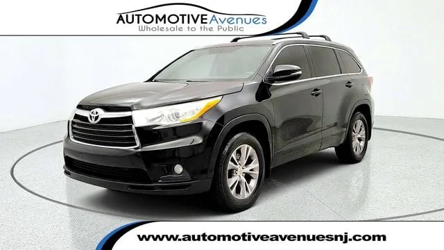 Used 2014 Attitude Black Metallic Toyota AWD 4dr V6 XLE image 1