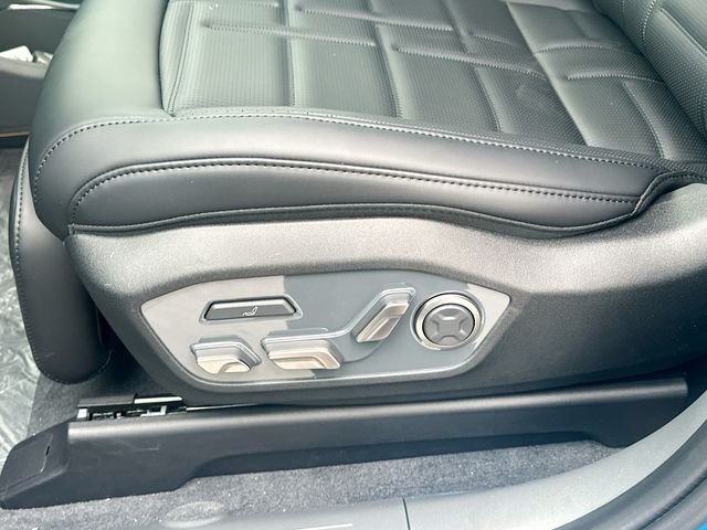 New 2026 Ocean Blue Kia Land AWD image 20