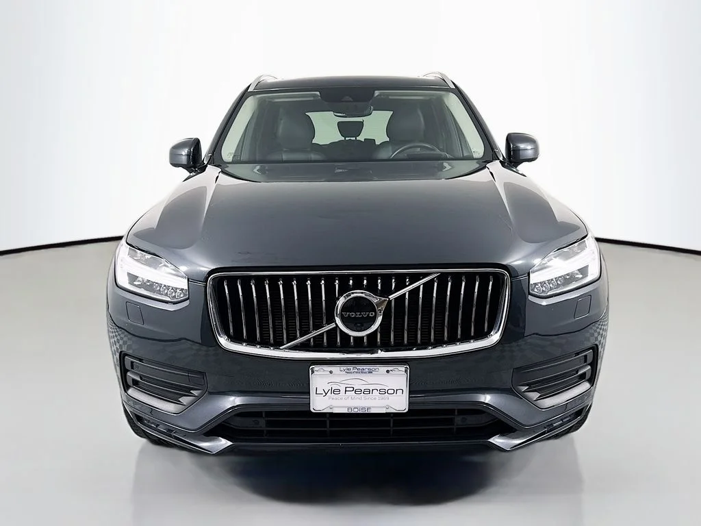 Used 2022 Gray Metallic Volvo T6 Momentum image 6