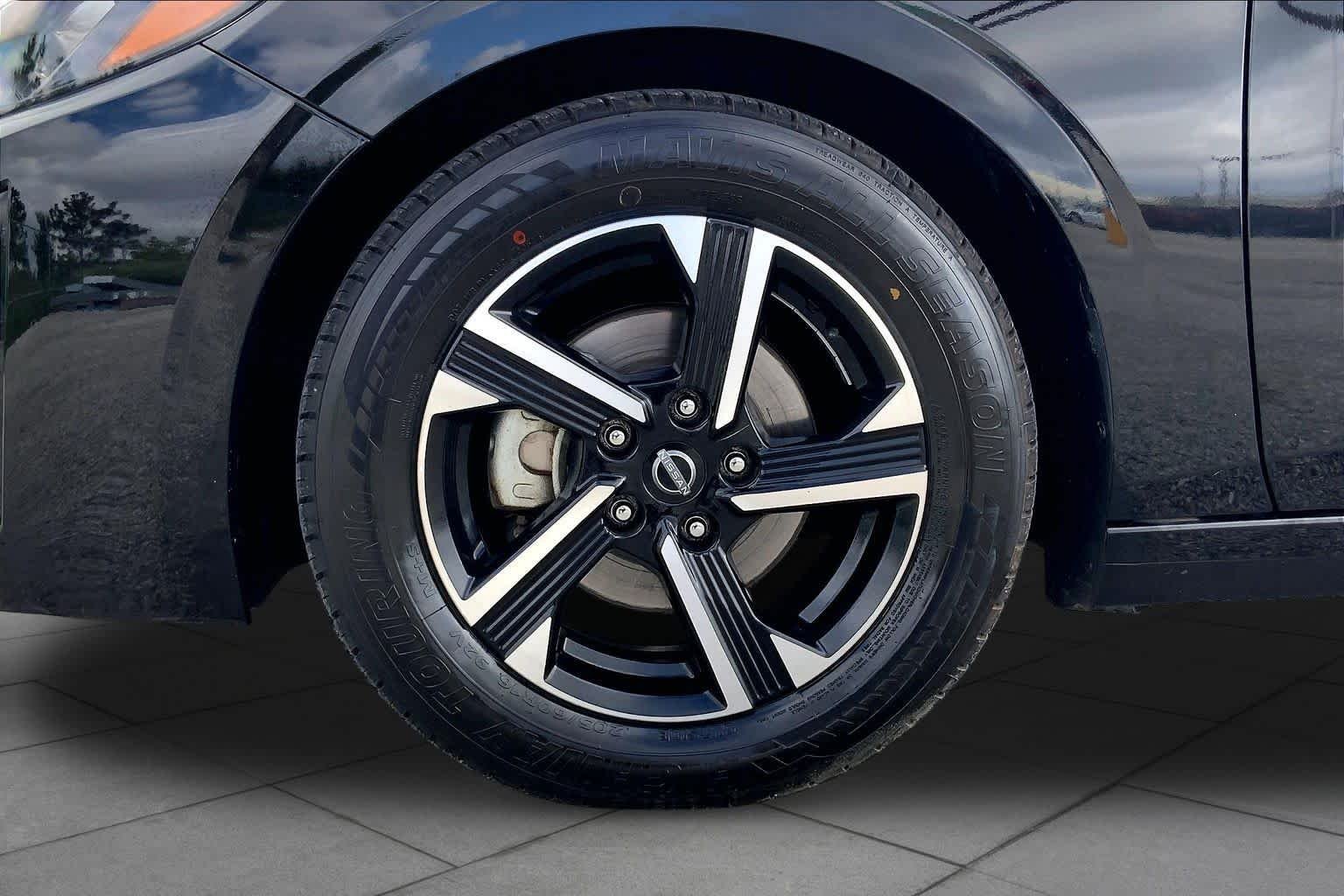 Used 2024 Super Black Nissan SV image 11