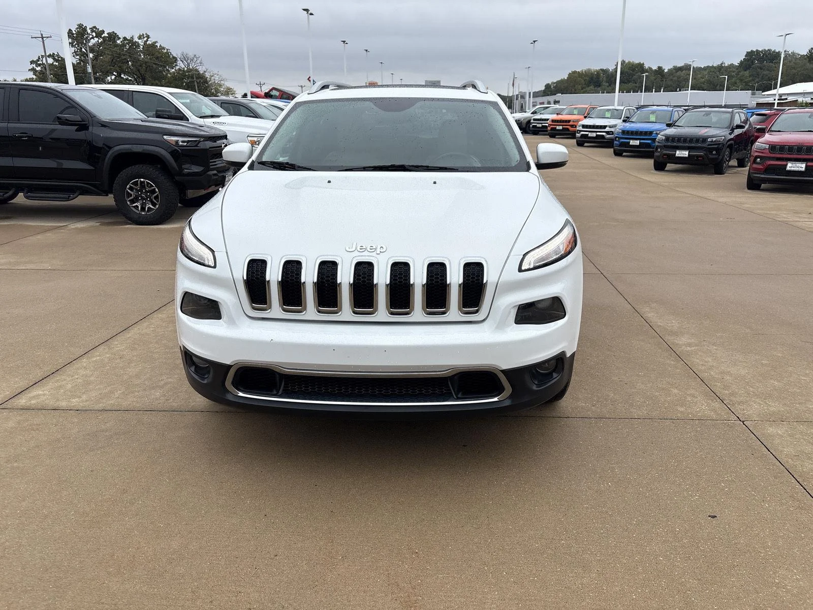 Used 2017 Bright White Clearcoat Jeep Limited image 2