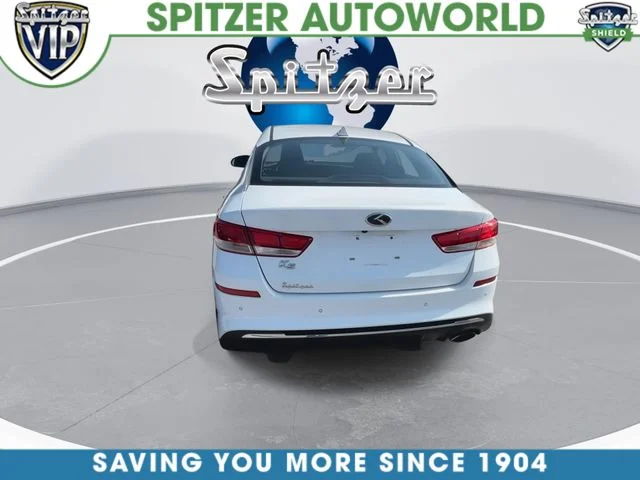 Used 2019 White Kia LX image 8