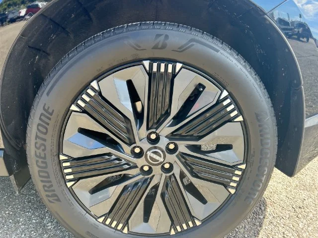 Certified Used 2025 Black Nissan Platinum image 21