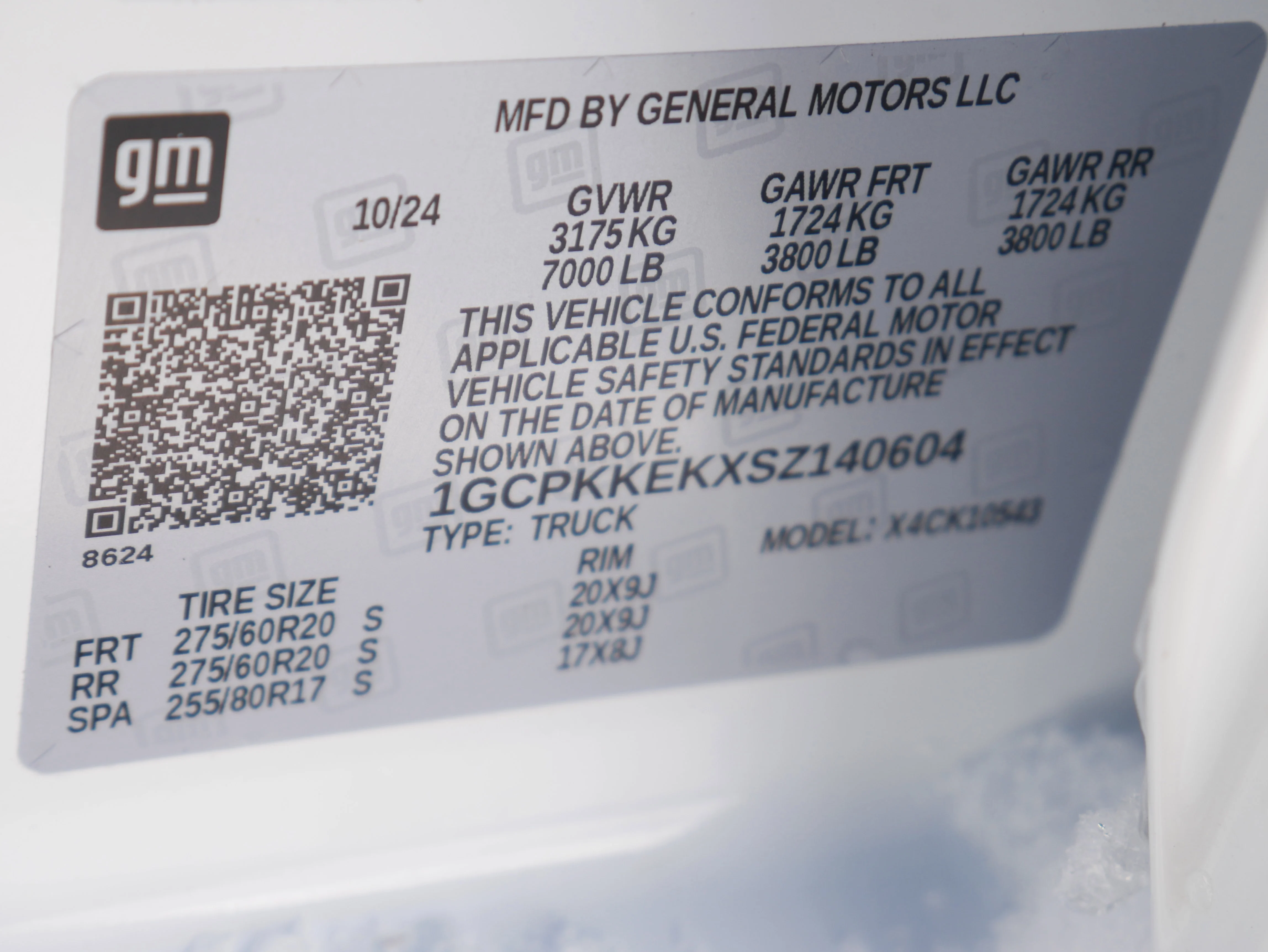 Certified Used 2025 Summit White Chevrolet LT (2FL) image 33