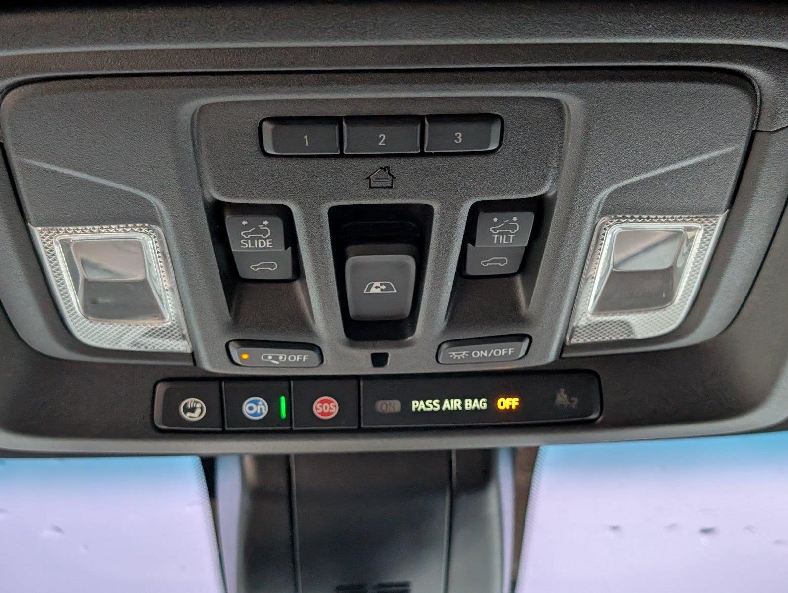 Used 2022 NORTHSKY BLUE METALLIC Chevrolet High Country image 21