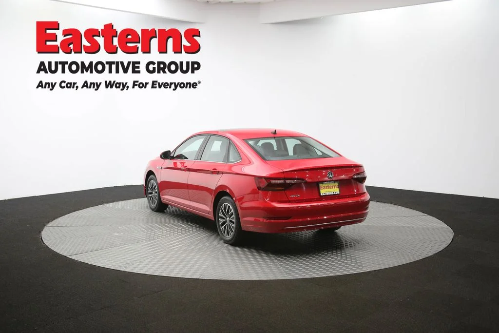 Used 2019 Red Volkswagen SEL image 34