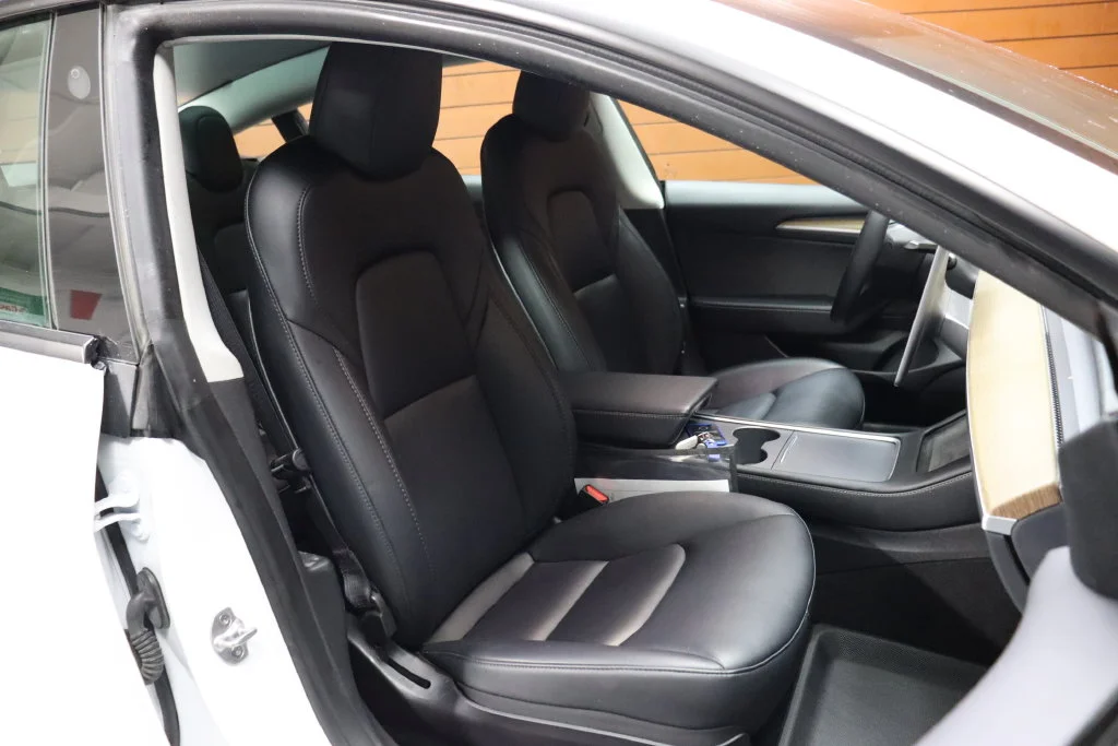 Used 2022 Pearl White Multi-Coat Tesla Long Range image 39