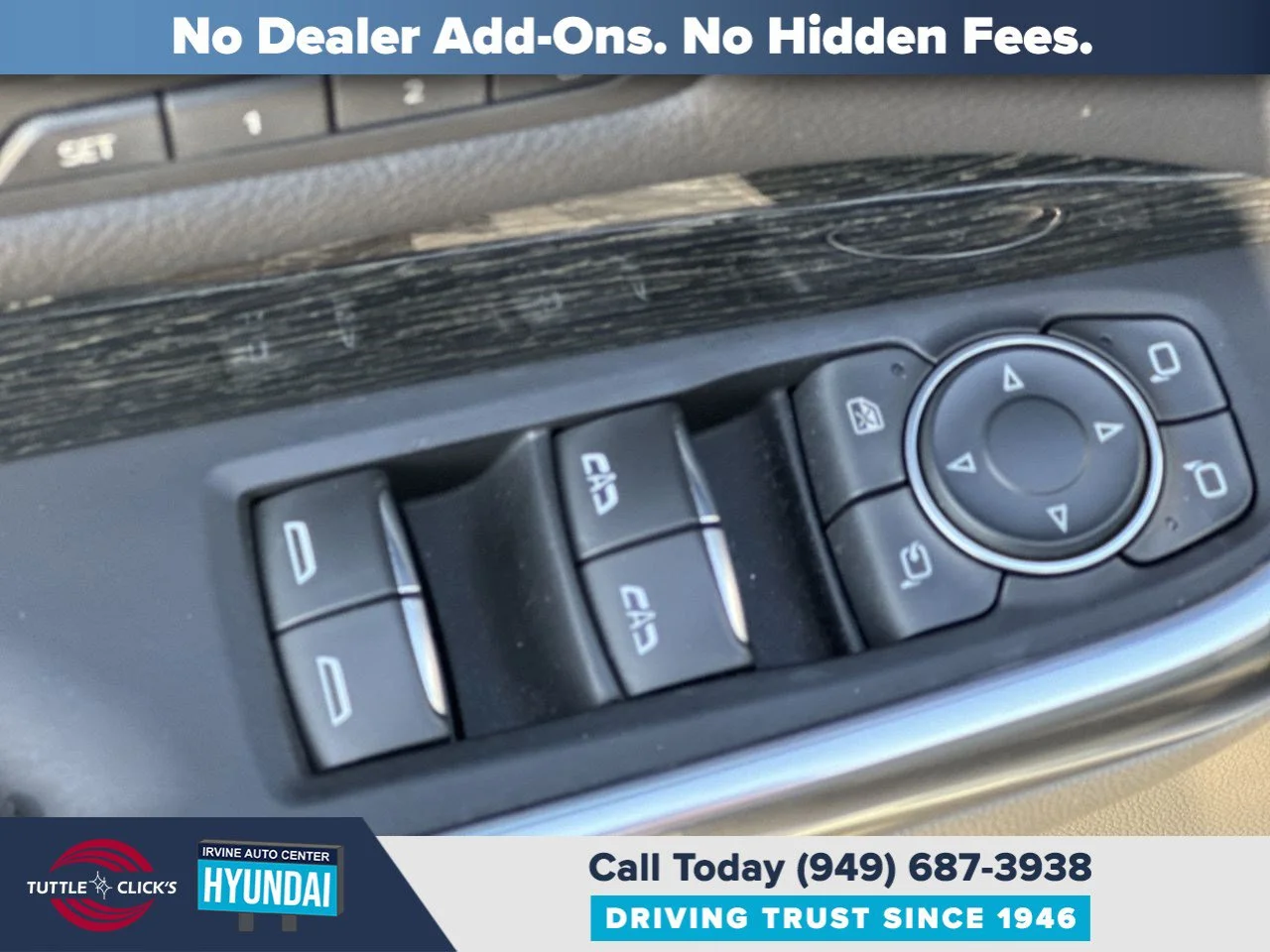 Used 2020 CRYSTAL WHITE TRI CADILLAC TRUCK AWD PREMIUM LUXUR image 31