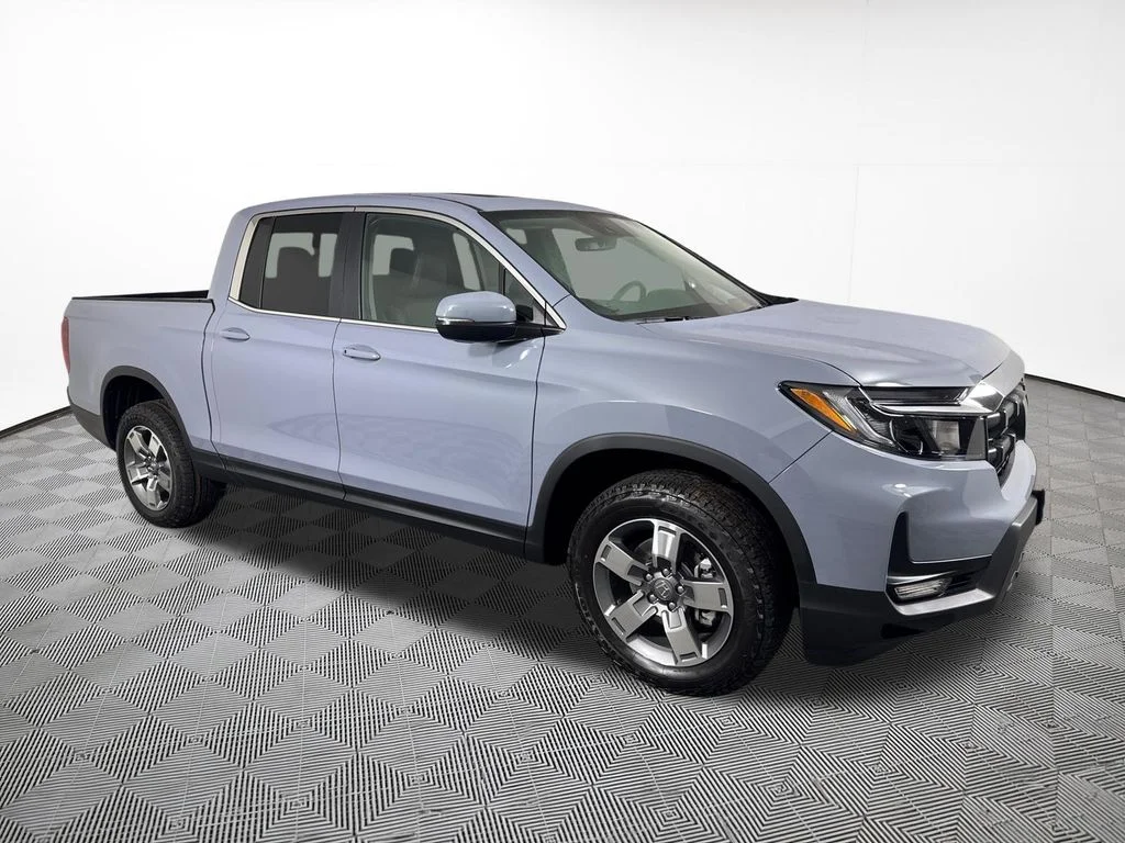 New 2026 Sonic Gray Pearl Honda RTL image 5