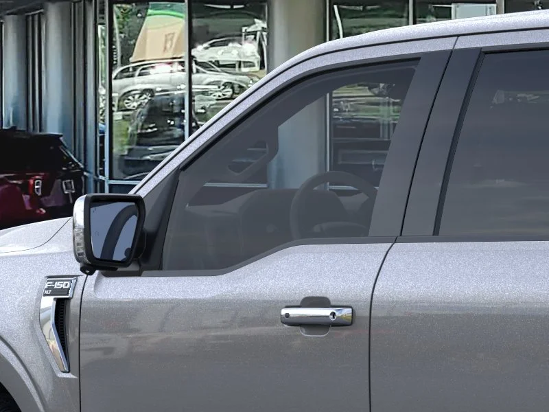 New 2026 Carbonized Gray Metallic Ford XLT image 20