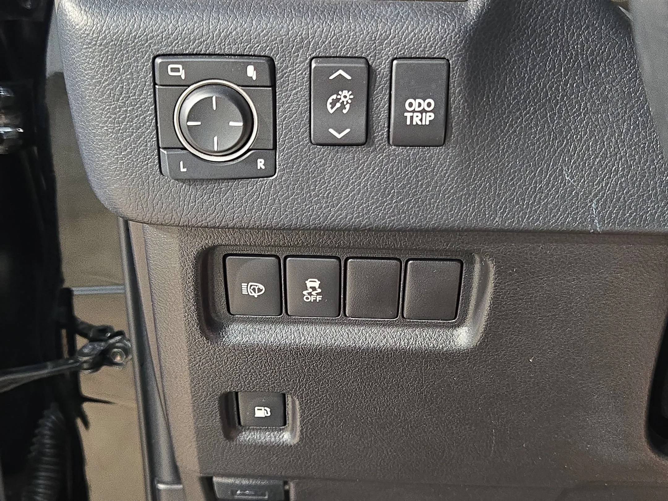Used 2017 Black Onyx Lexus GX 460 image 26