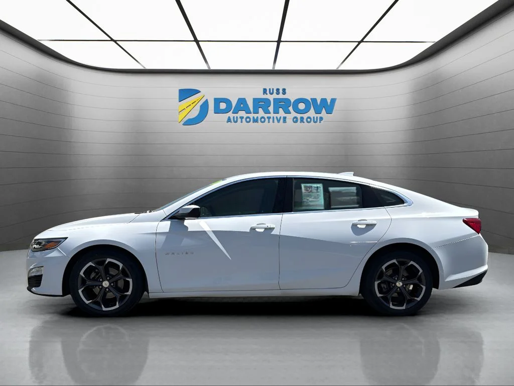 Used 2023 White Chevrolet LT image 2