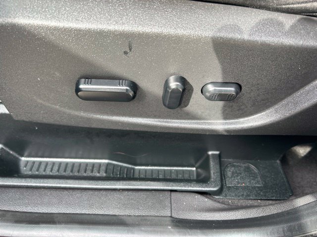Used 2019 Black Metallic Ford Titanium image 16