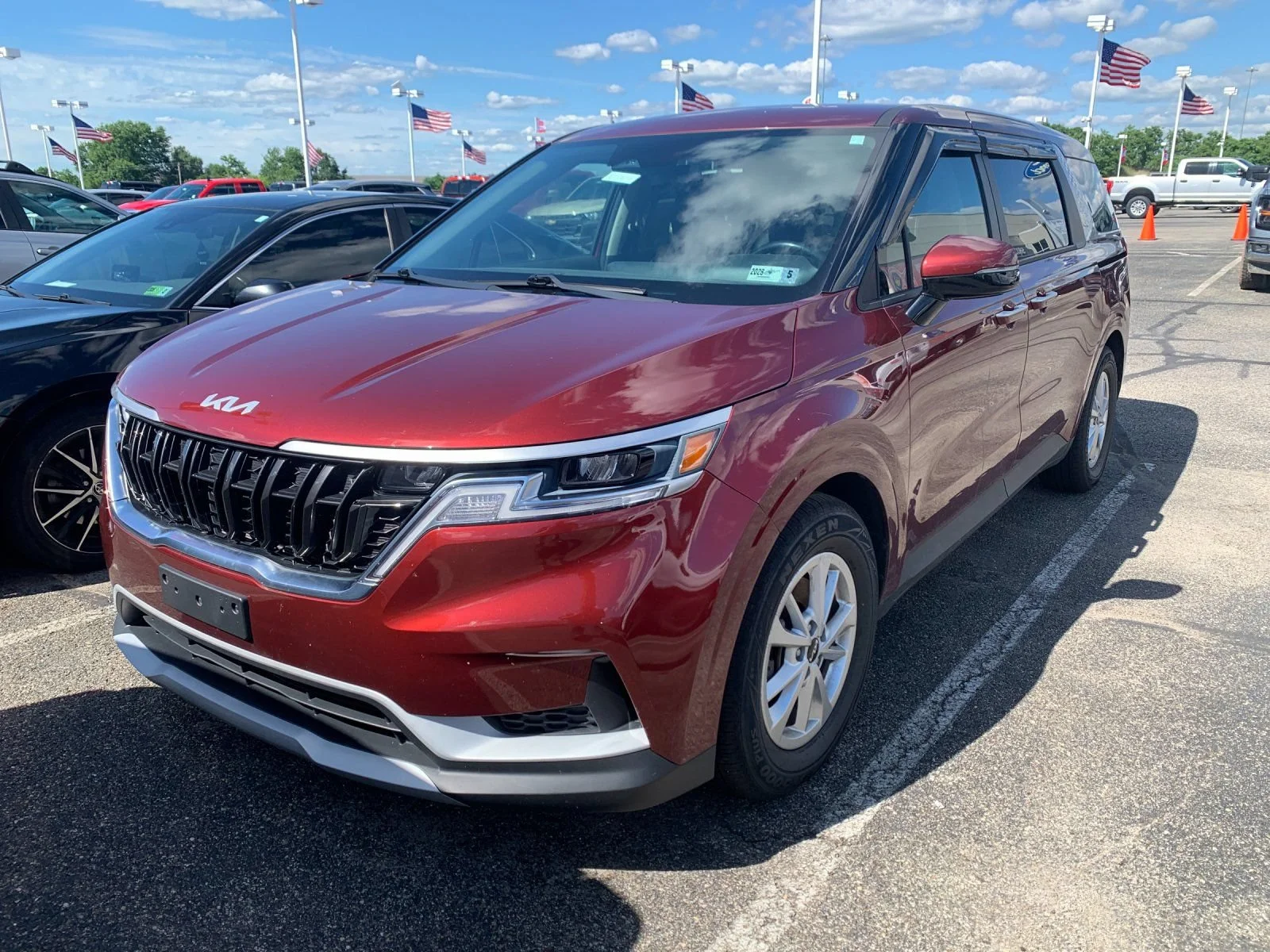 Used 2022 Red Kia LX Seat Package image 5
