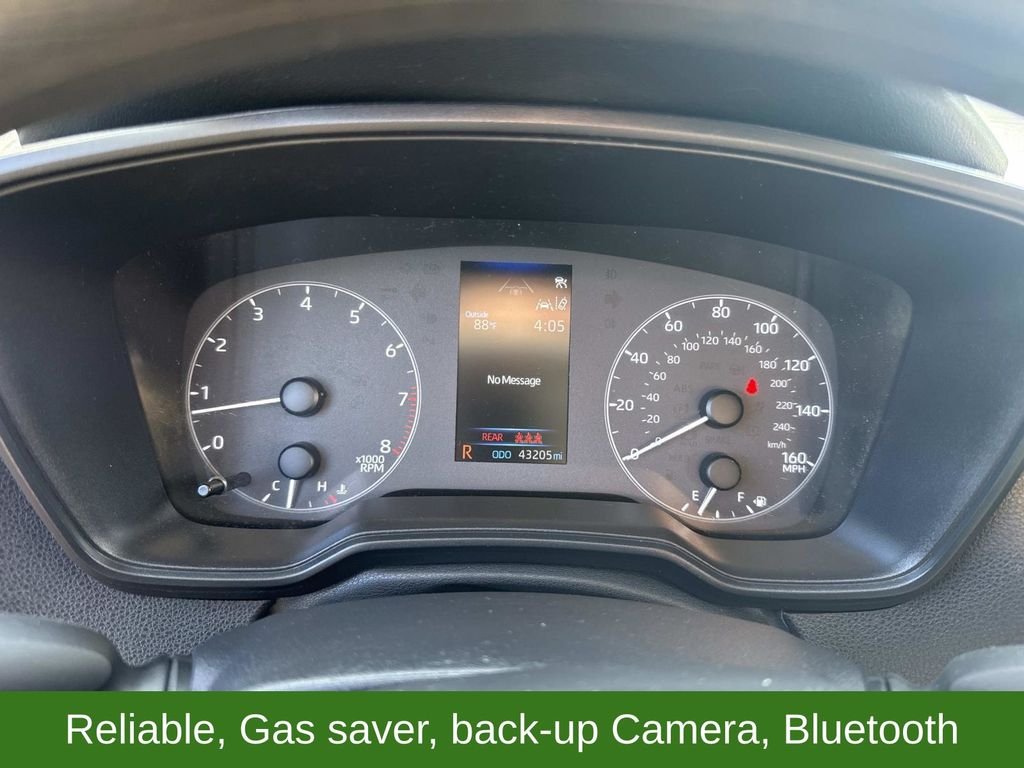 Used 2025 White Toyota LE image 31