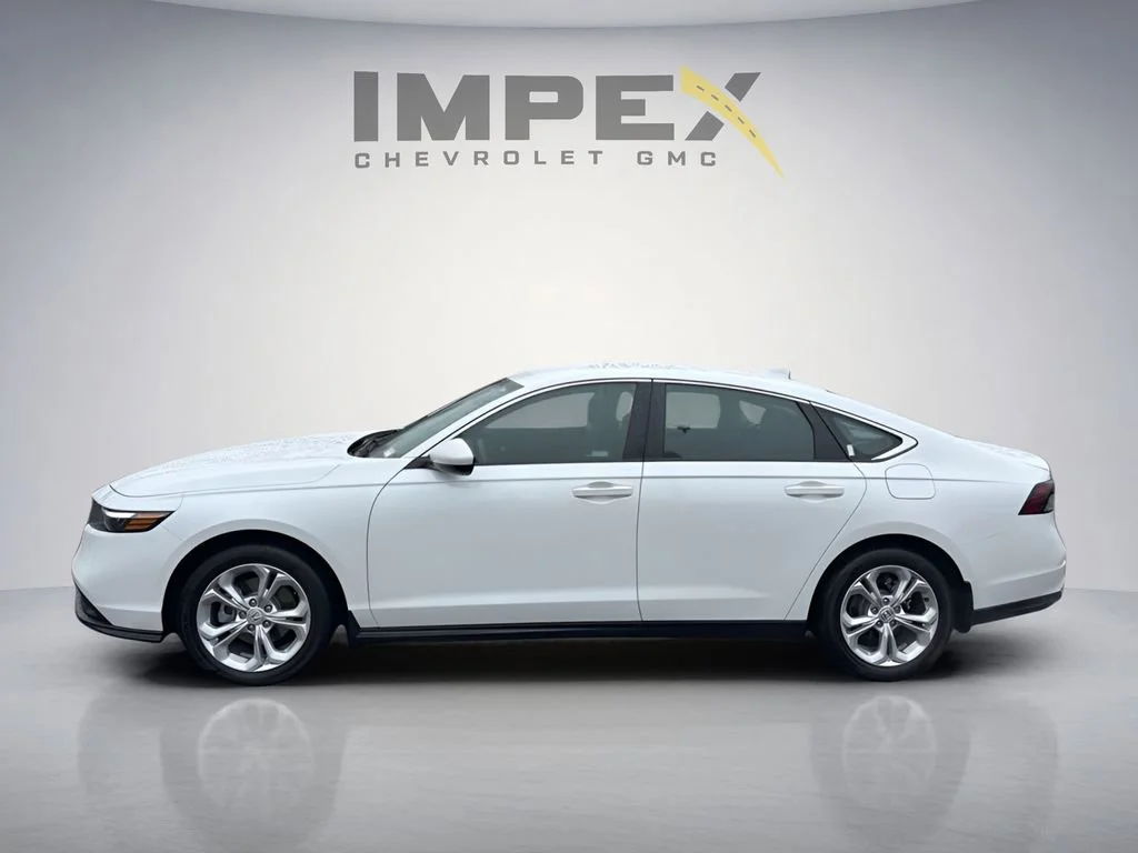 Used 2024 White Honda LX image 2
