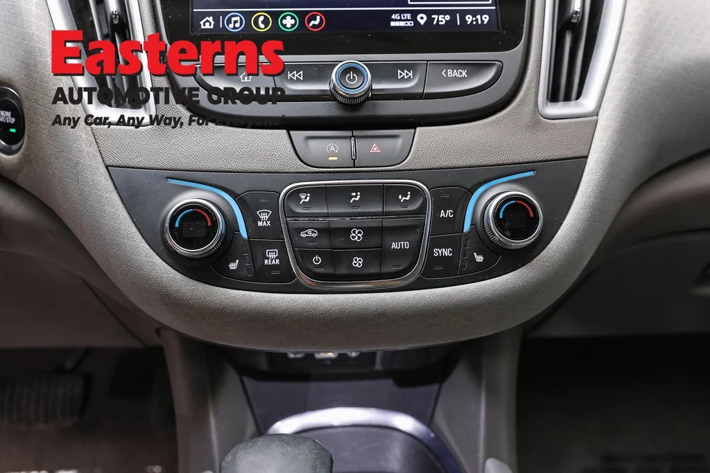 Used 2025 Blue Chevrolet LT image 20