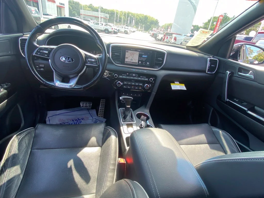 Used 2020 Red Kia SX image 8