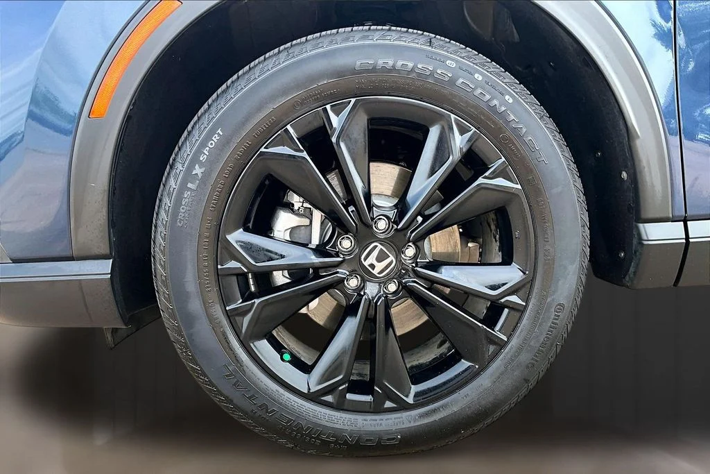 Used 2025  Honda Sport Touring image 8