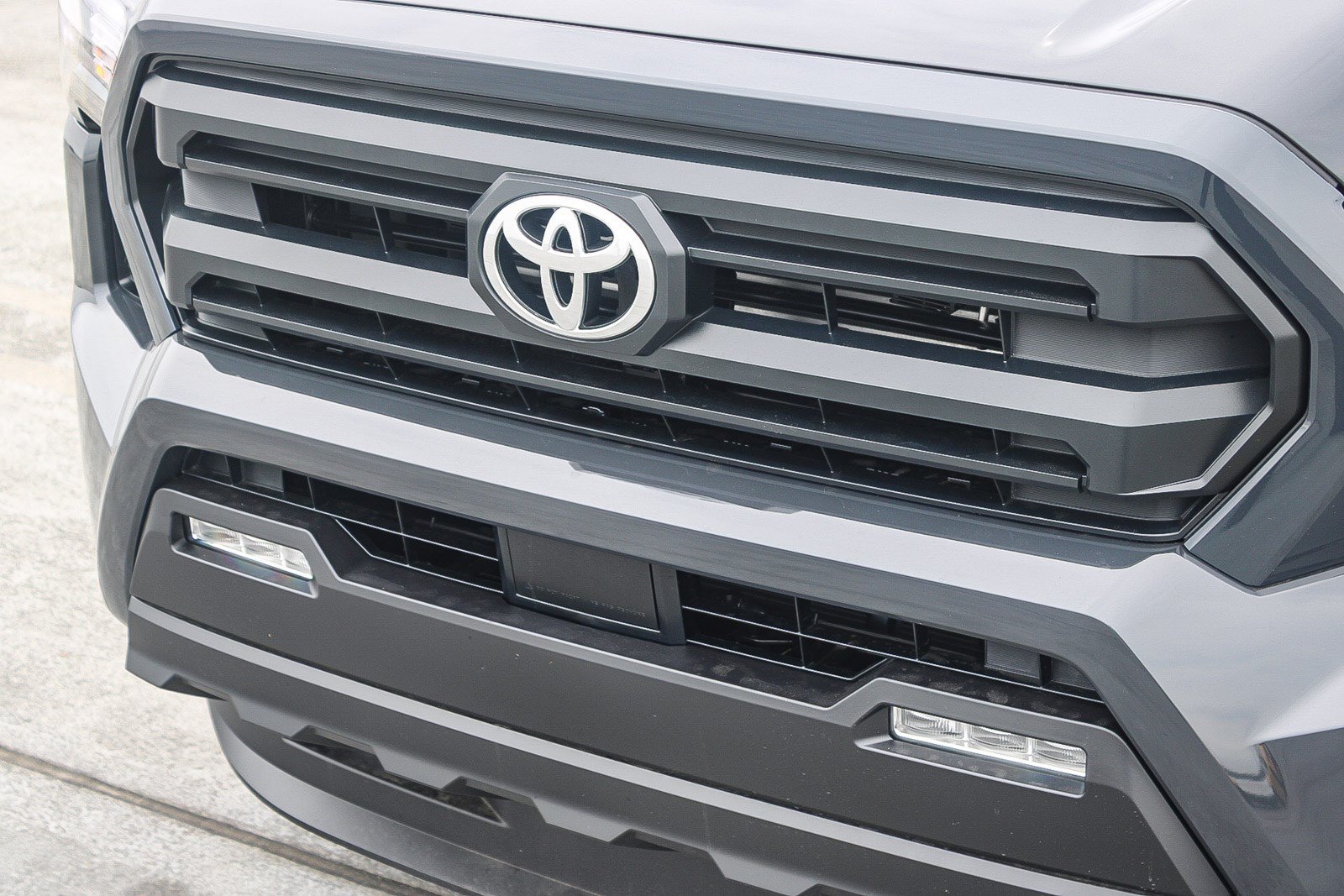 New 2026  Toyota  SR5 image 5