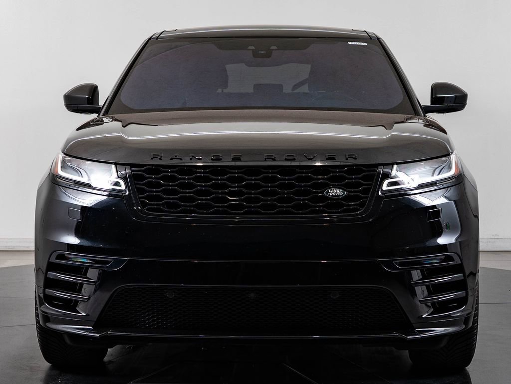 Used 2019 Santorini Black Metallic Land Rover R-Dynamic SE image 2