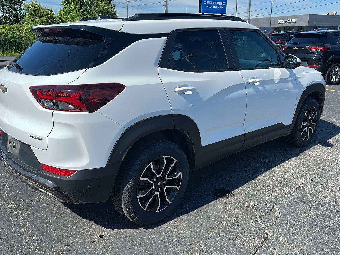 Used 2023 Summit White Chevrolet ACTIV image 2