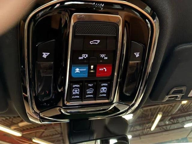 Used 2023 Black Jeep Summit image 30