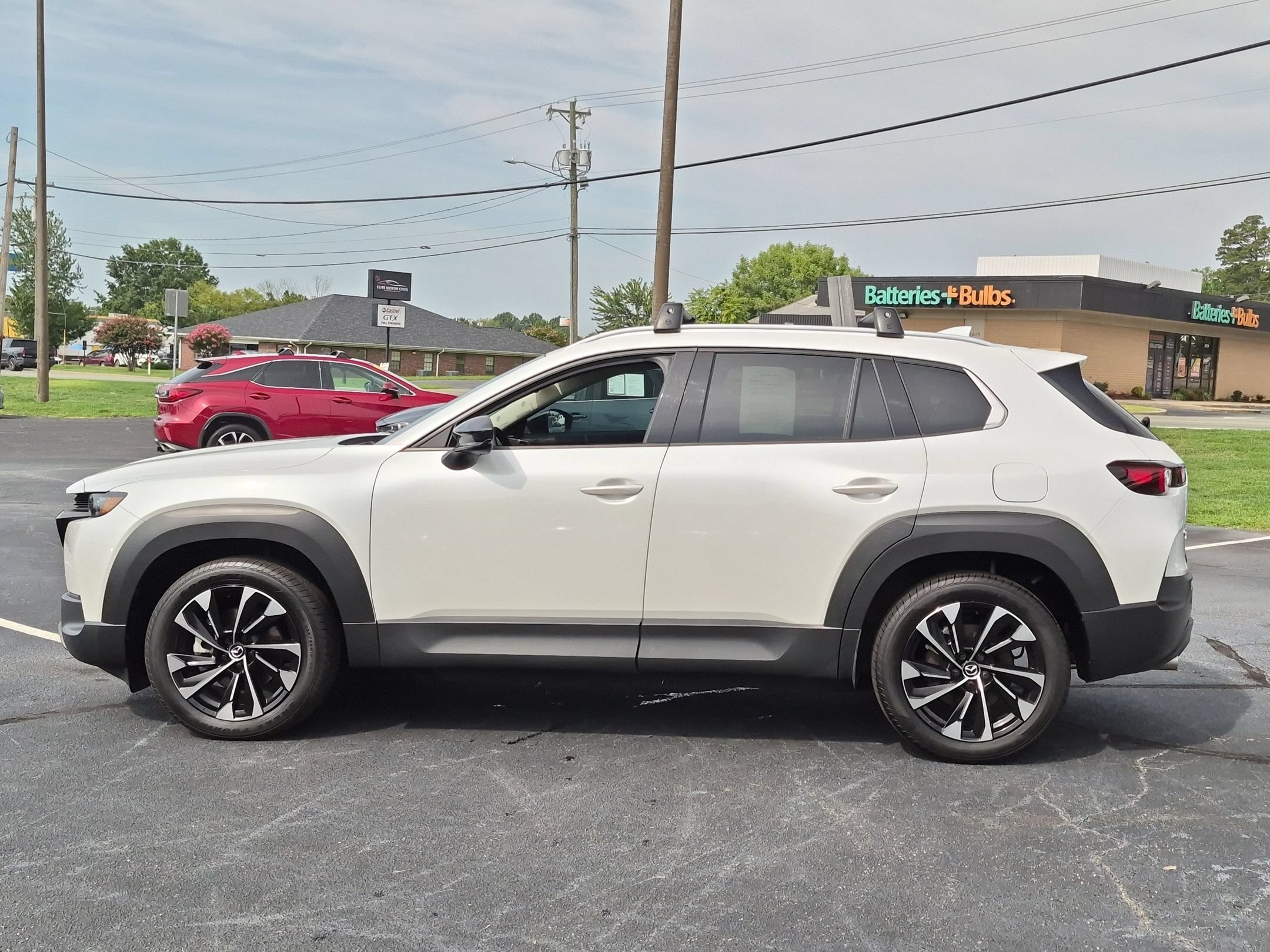 Used 2026 Wind Chill Pearl Mazda Premium Plus image 2