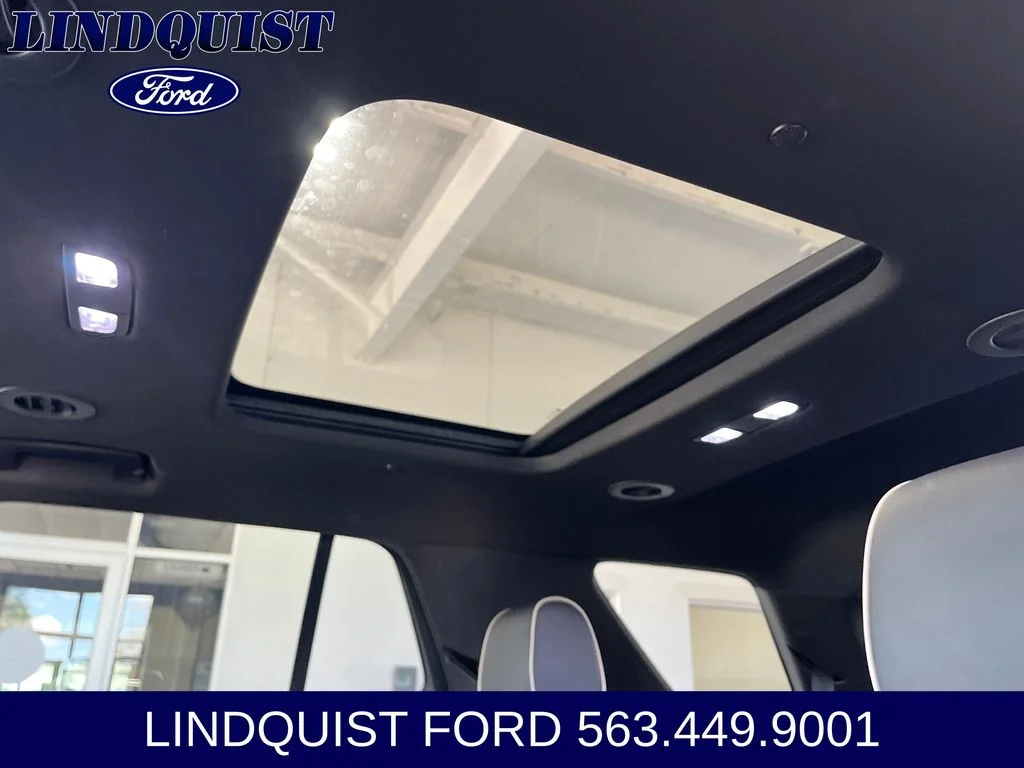 Certified Used 2023 Mosaic Black Metallic Chevrolet Premier image 20