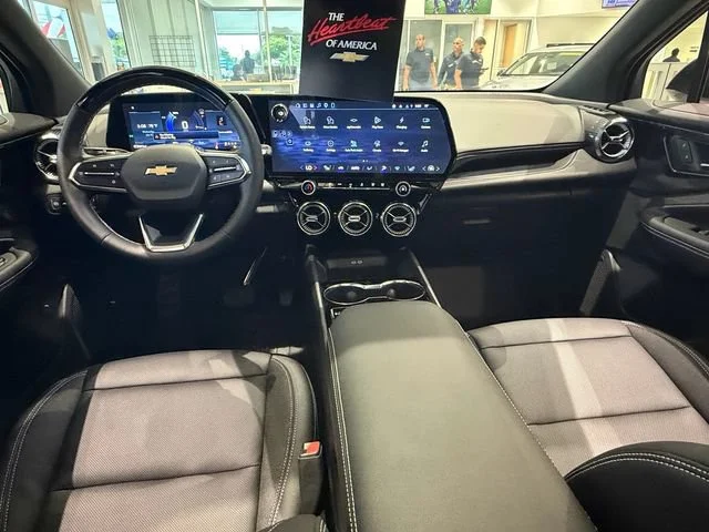 New 2026 Summit White Chevrolet LT image 9