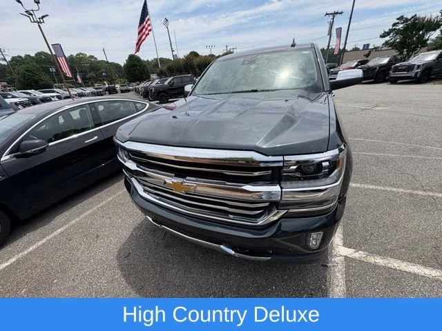 Used 2018 GRAPHITE METALLIC Chevrolet High Country image 5