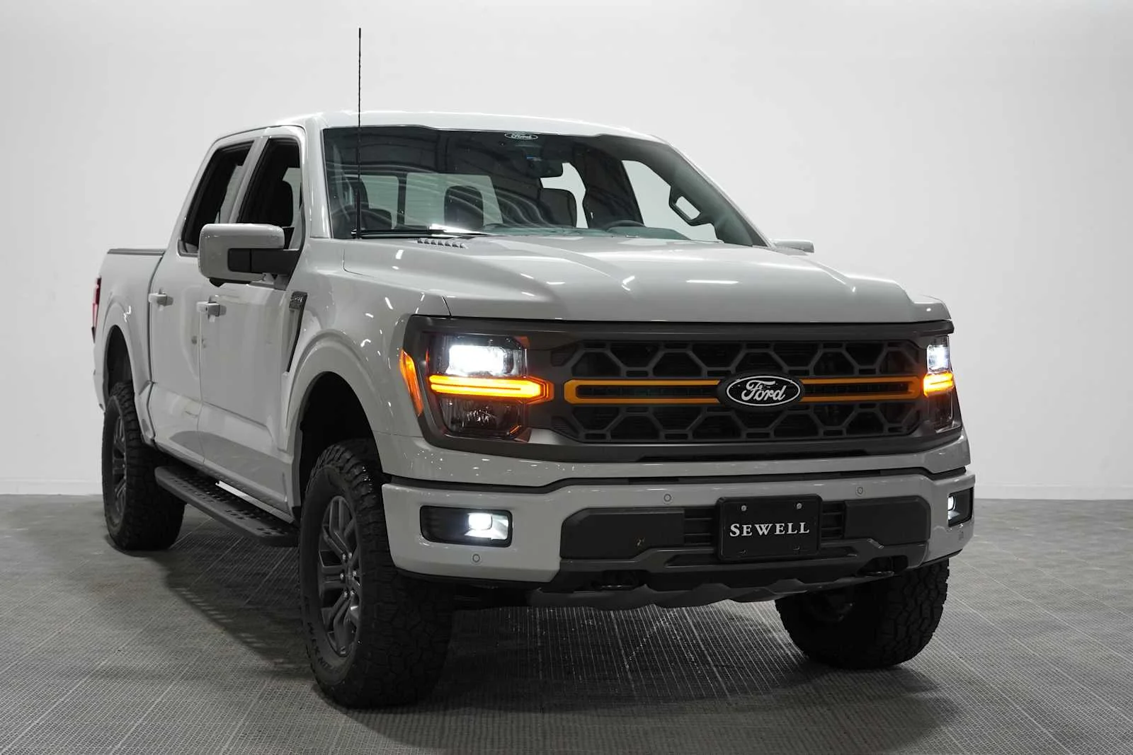 Used 2026 Avalanche Ford Tremor image 3