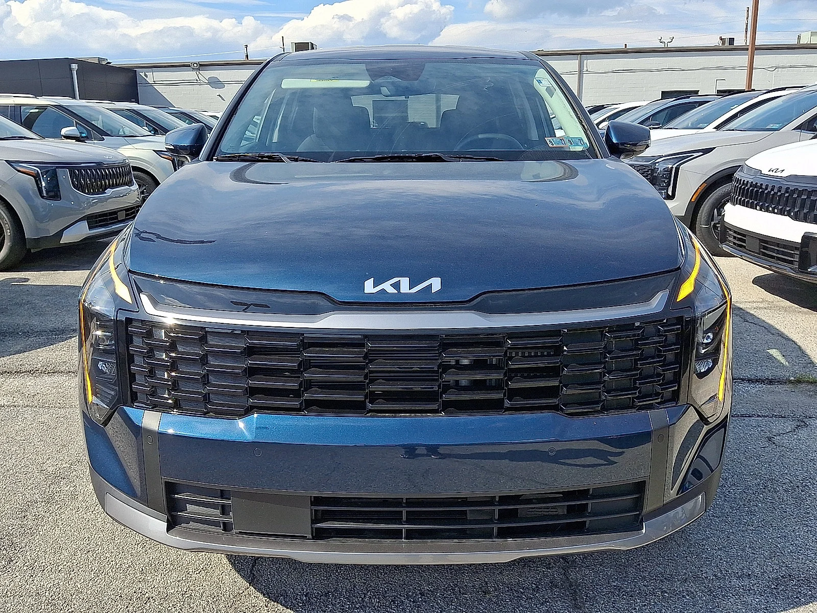 New 2027 Blue Kia S image 3