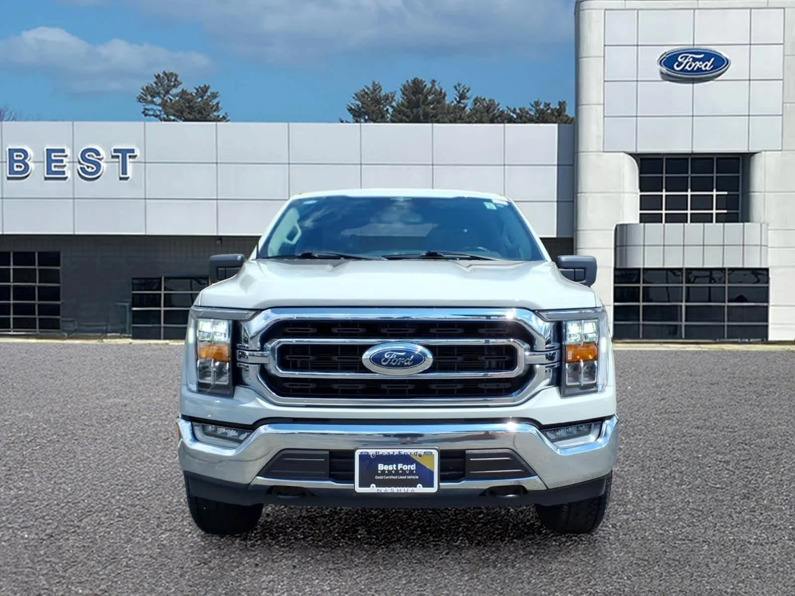 Used 2023 Avalanche Gray Ford XLT image 10